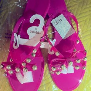 Very pretty HOT/ Fuchsia pink sandals, size 11